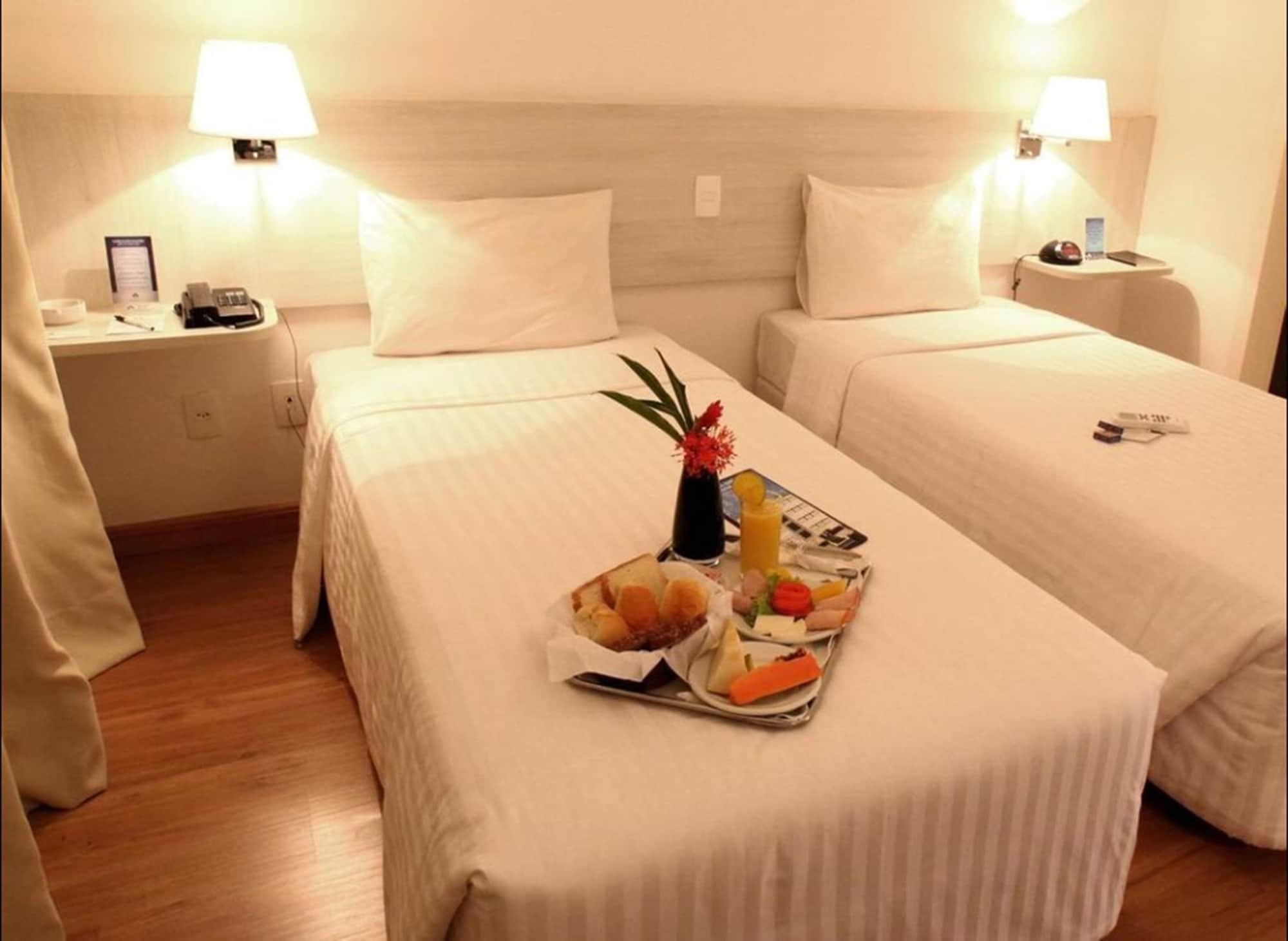 Camacari Plaza Hotel Exterior photo